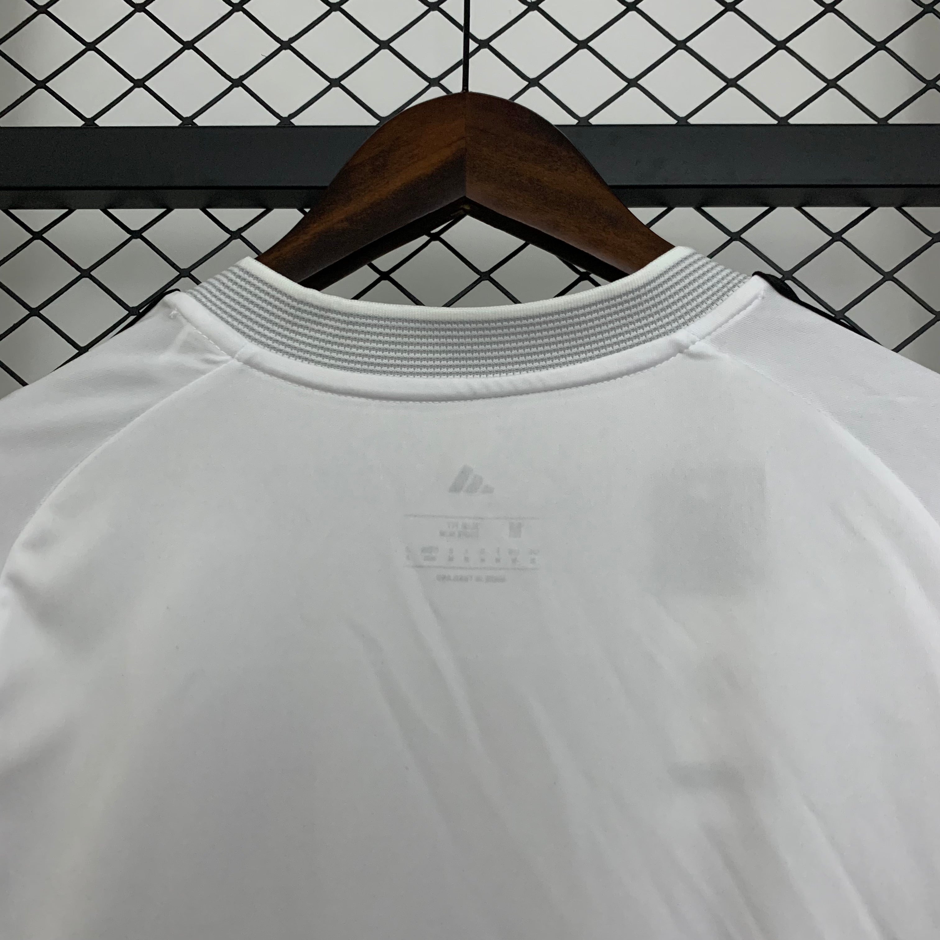 Camisa Feminina Real Madrid Home 25/26