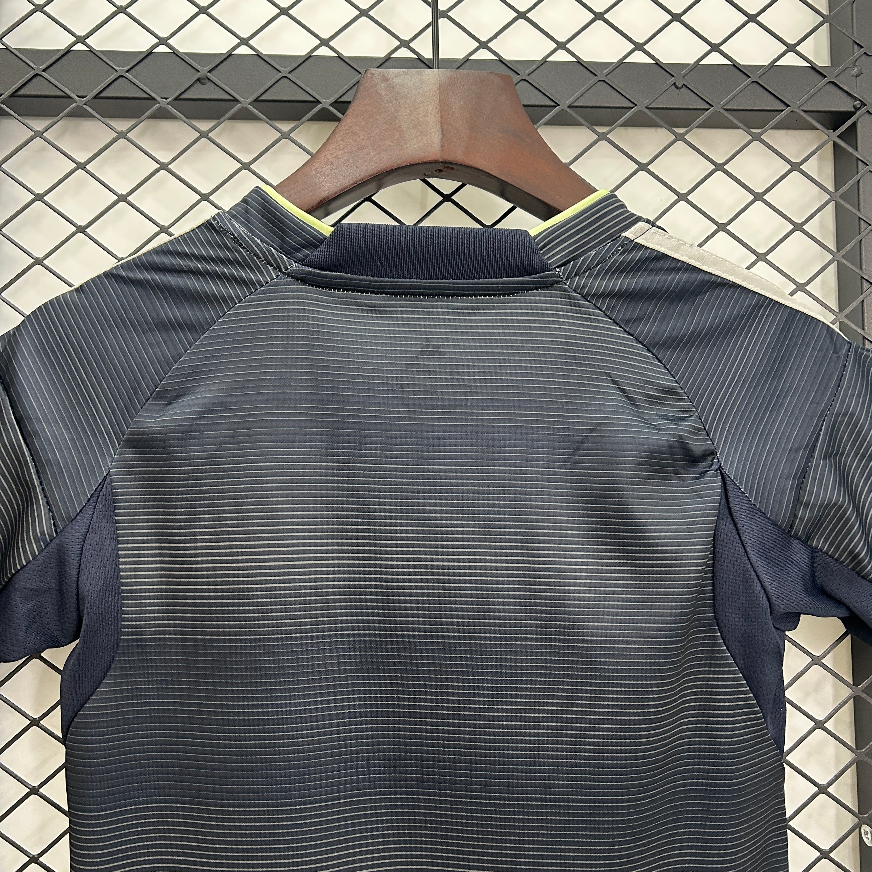 Kit Infantil Real Madrid Visitante 25/26