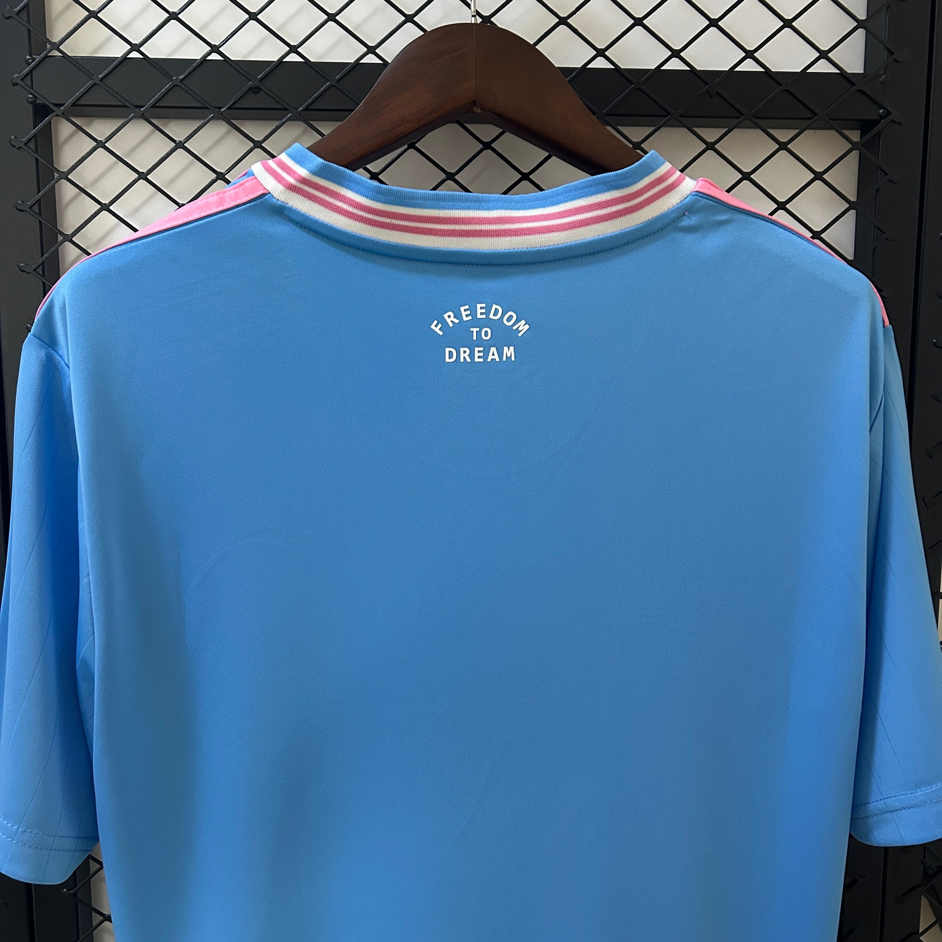 Terceira Camisa Miami 25/26