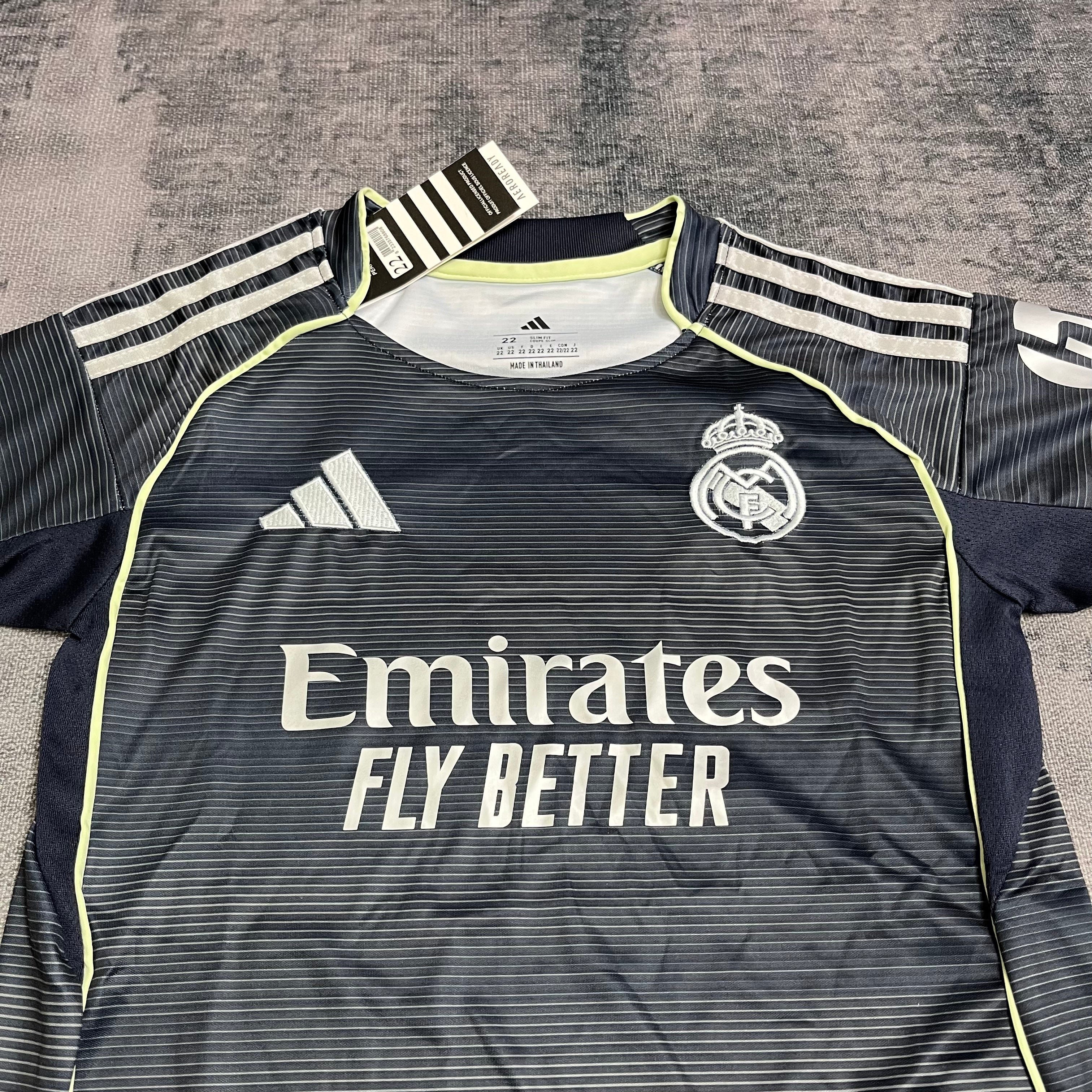 Kit Infantil Real Madrid Visitante 25/26