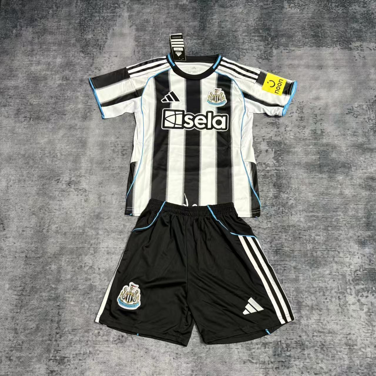 Kit Infantil Newcastle United Home 25/26