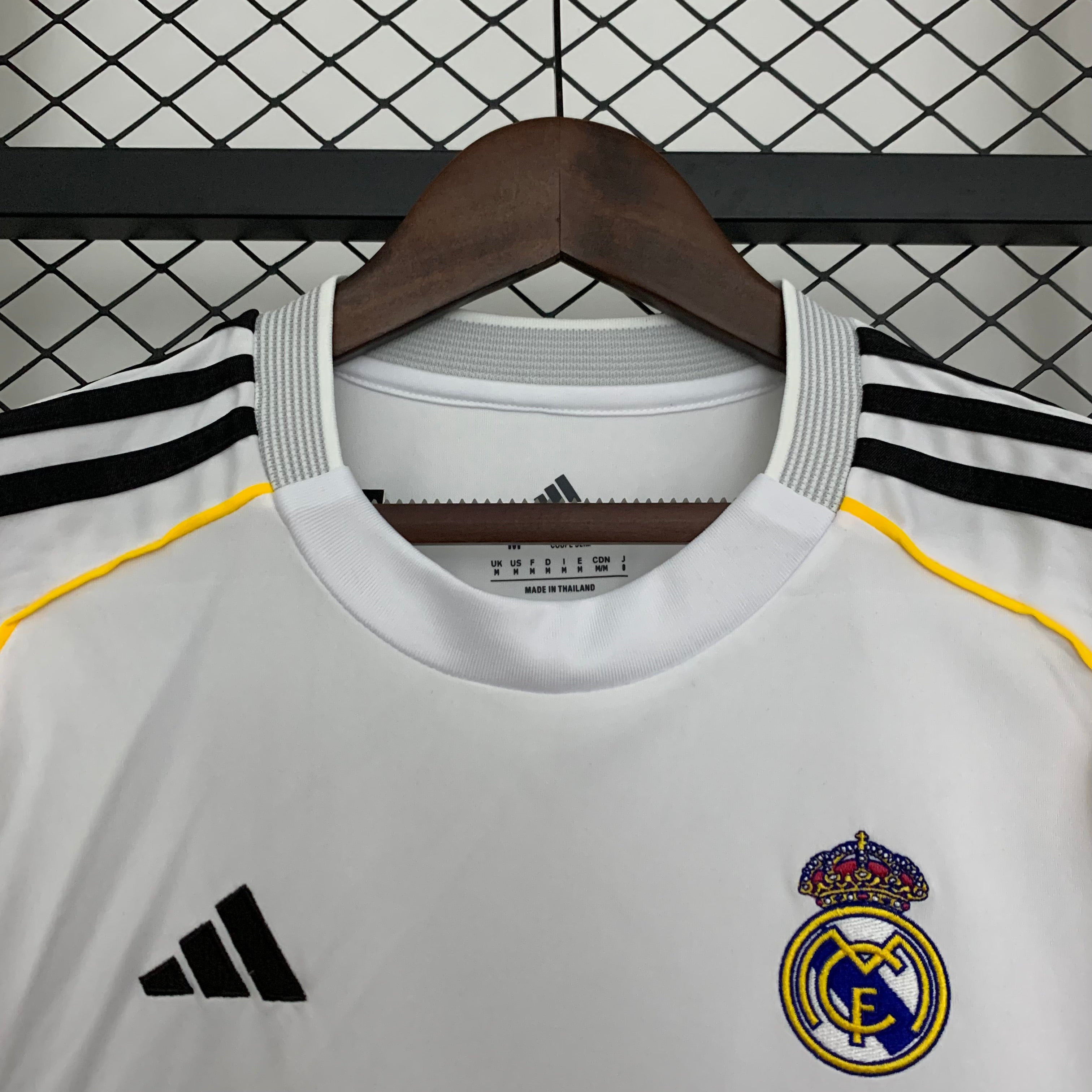 Camisa Feminina Real Madrid Home 25/26