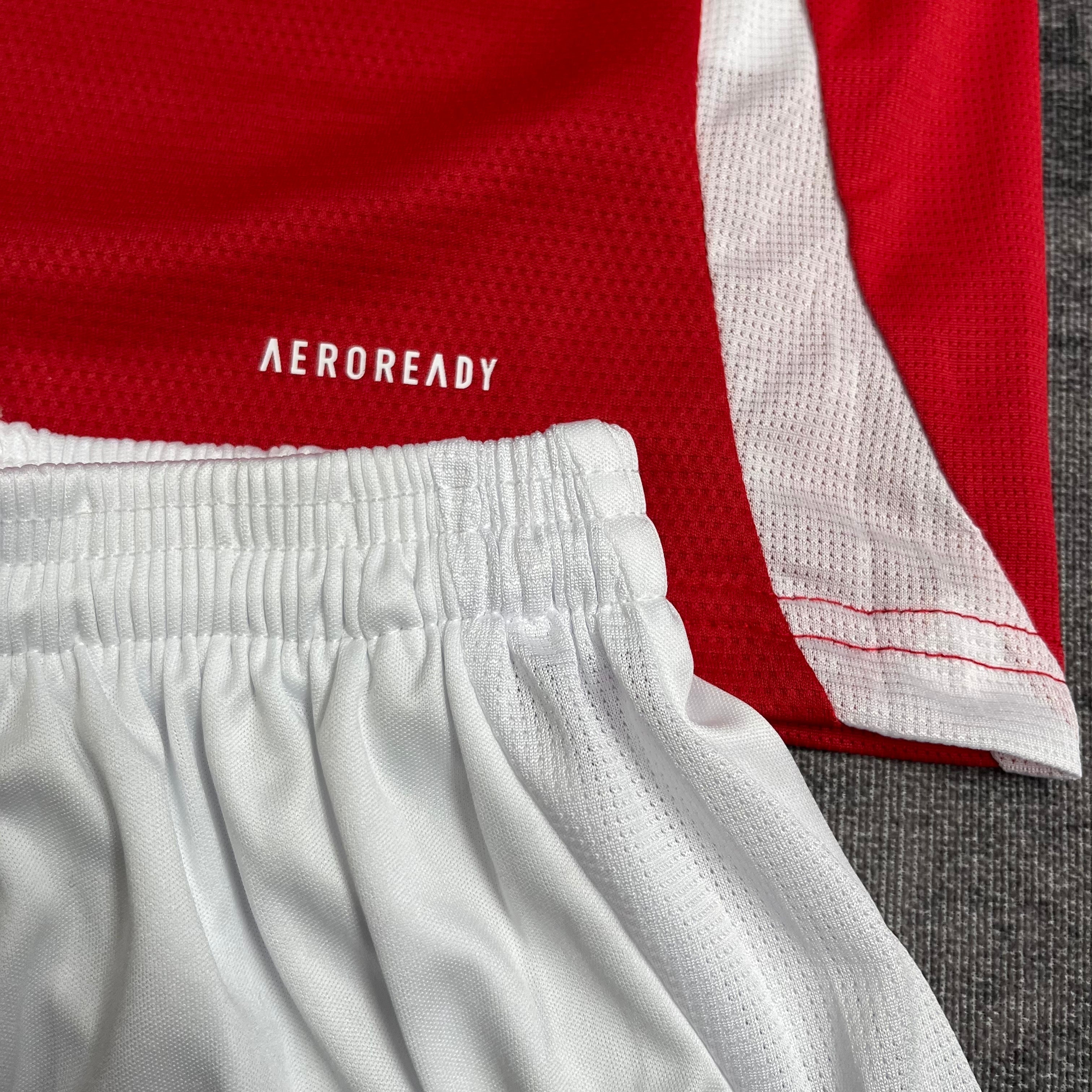 Kit Infantil Internacional Home 25/26